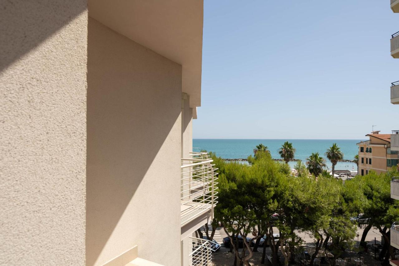Hotel Velia Гротамаре Екстериор снимка